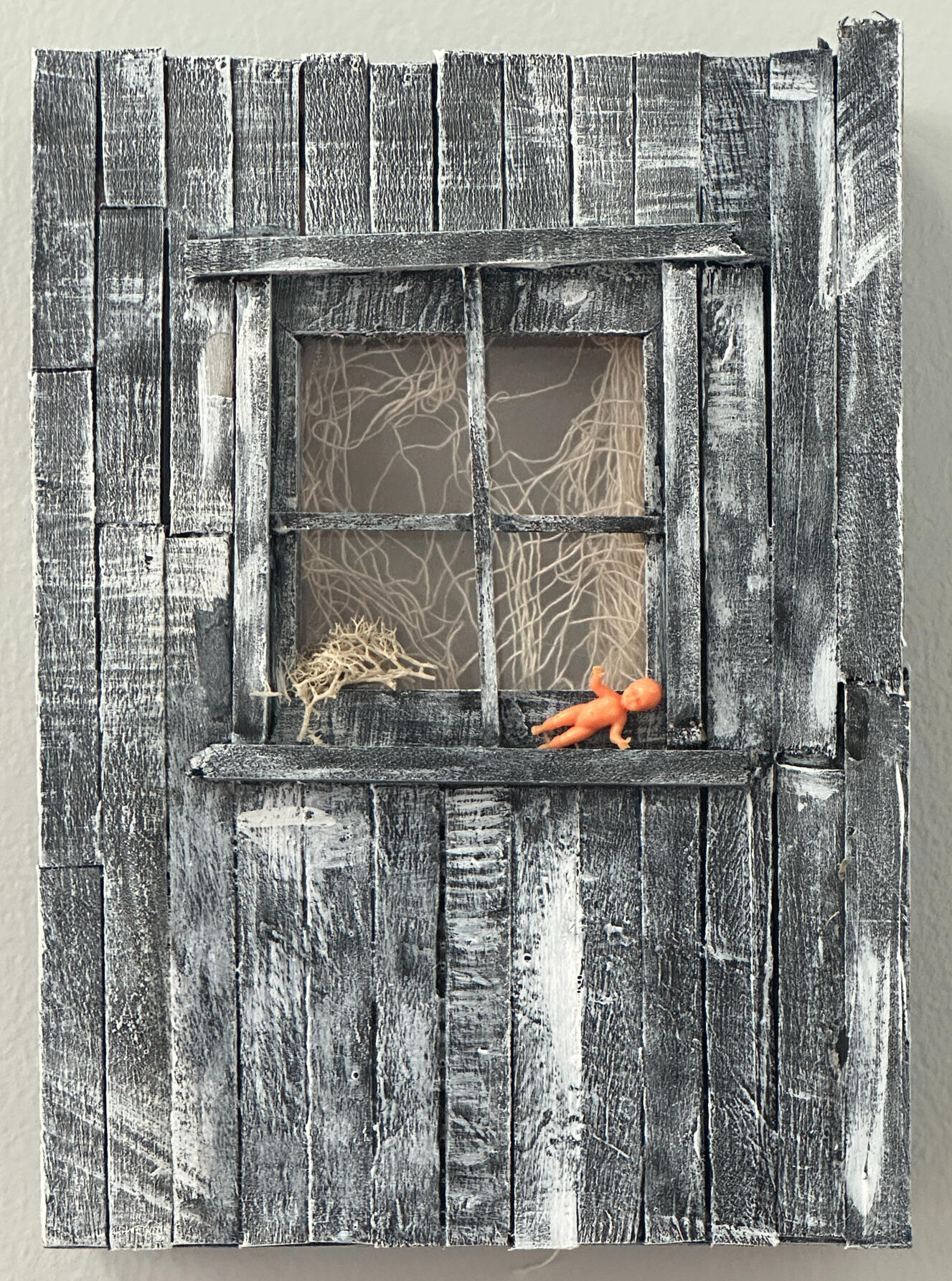 Black windowsill, 7" x 5" x 1.75"